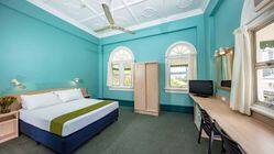 Cairns Hotels Cairns Hotel Accommodation Qantas Hotels - 