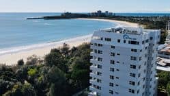 84 The Spit Holiday Apartments