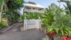 Tropical Reef Apartments