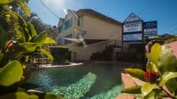 AAA Airport Albion Manor Apartments and Motel