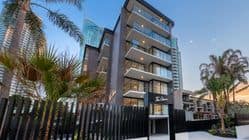 The Shores Surfers Paradise Apartments