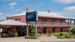 The Henry Parkes Motel Tenterfield