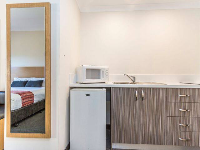 Country Comfort Perth Qantas Hotels