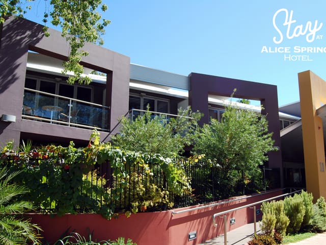 Stay at Alice Springs Hotel Property exterior