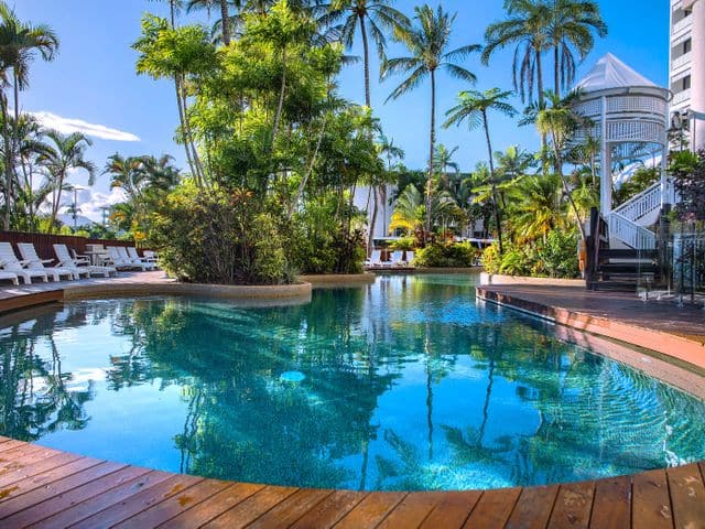Resort Oasis Pool