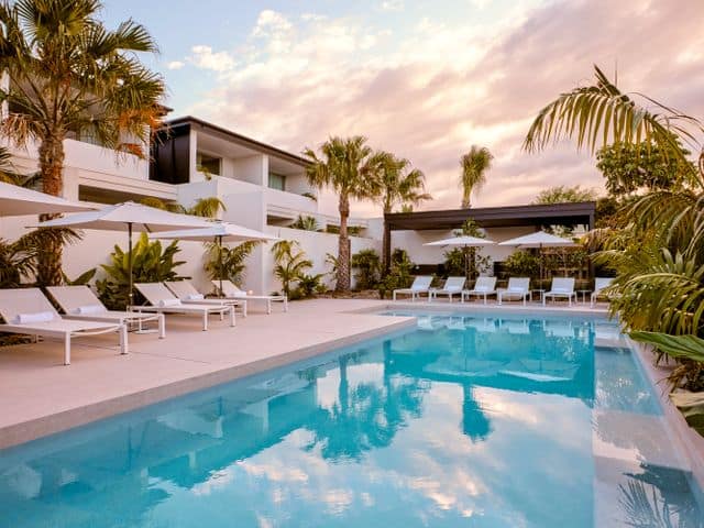 Heated magnesium swimming pool 