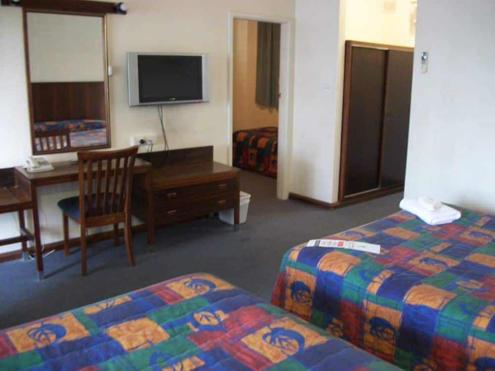 South Terrace Motel Formerly Country Comfort Adelaide Qantas