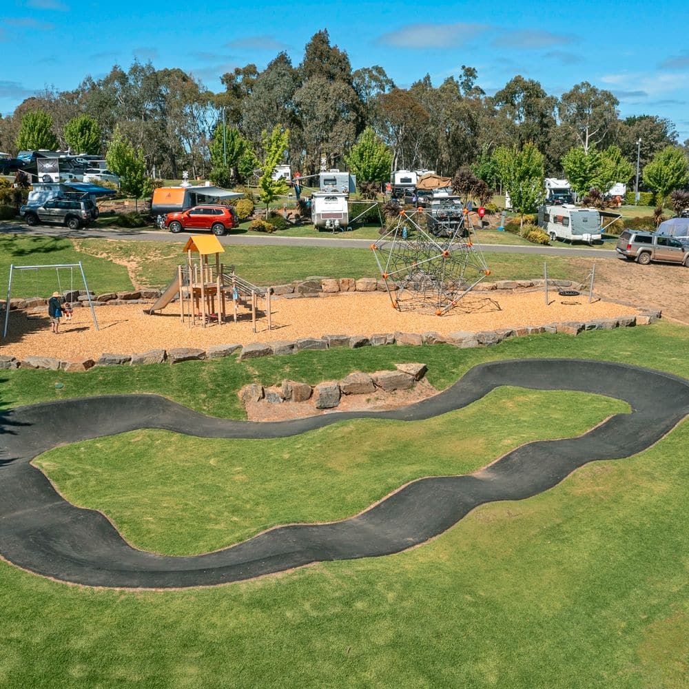 Pump track