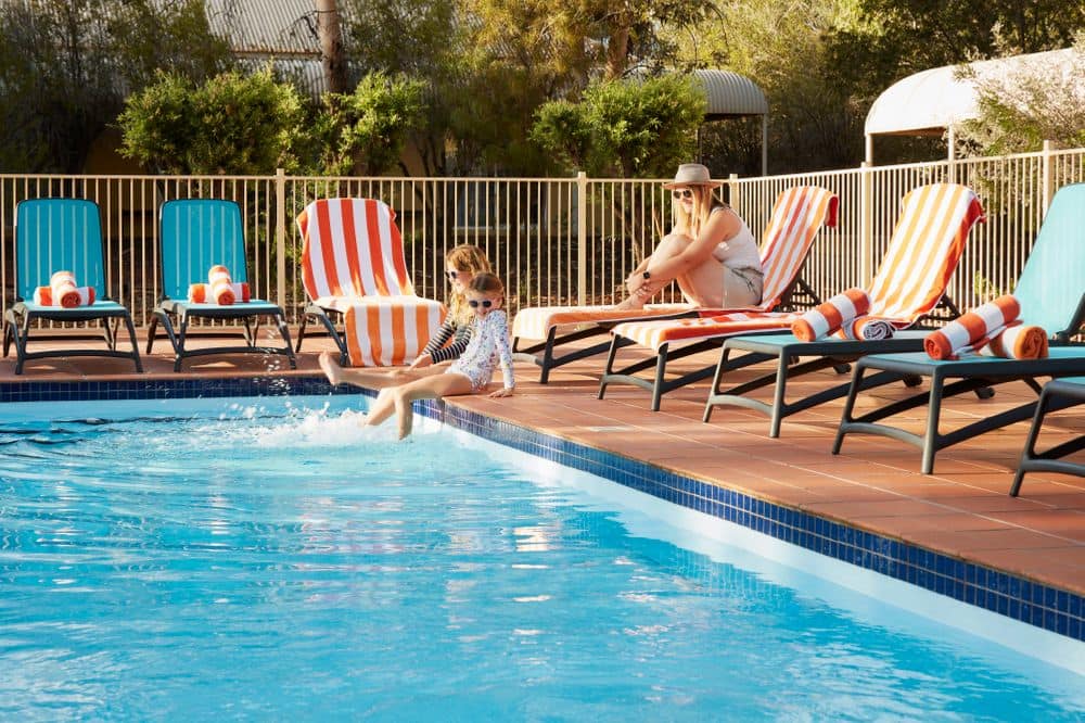 Outback Hotel - Swimming Pool