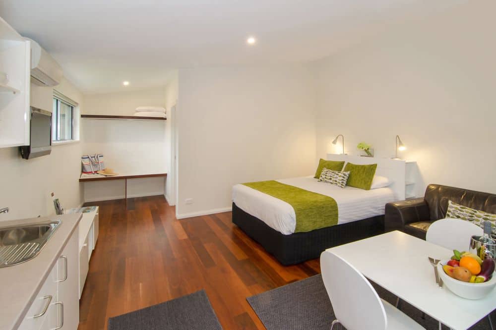 Studio 1 - King Size bed