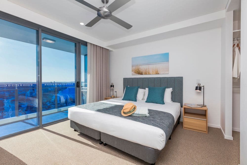 Sky Broadwater Apartments Holiday Southport Jetstar