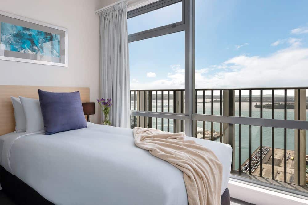 Two Bedroom Harbour View - Bedroom