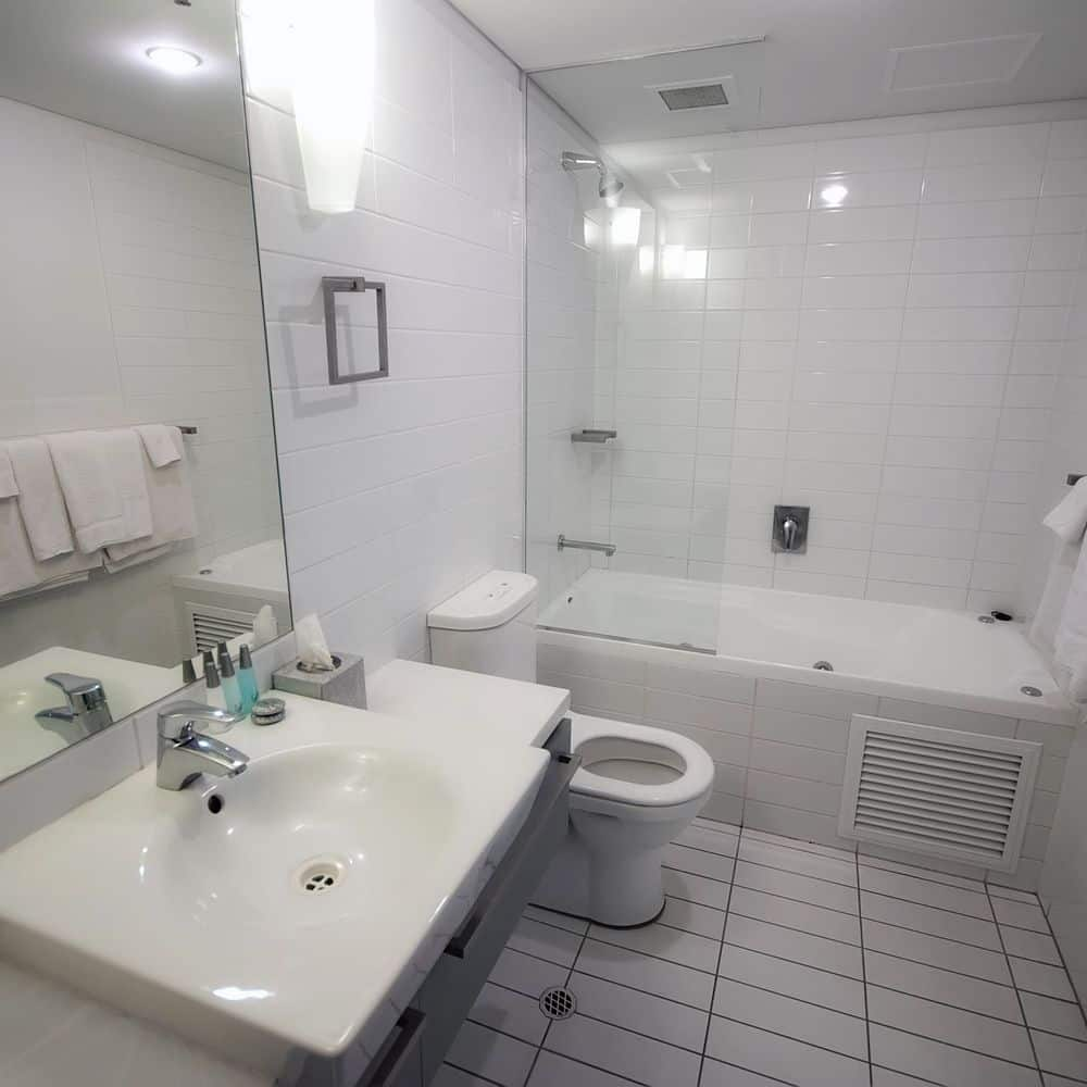 Deluxe One Bedroom Bathroom