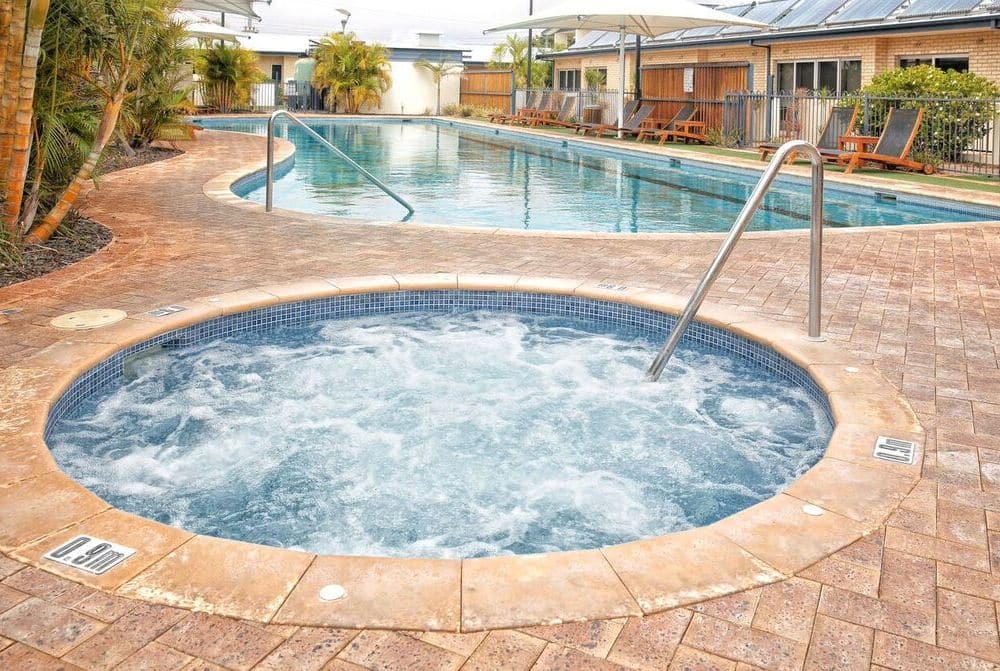 Nesuto Geraldton Apartment Hotel (Formerly Waldorf Geraldton Serviced Apartments) - Hot Tub