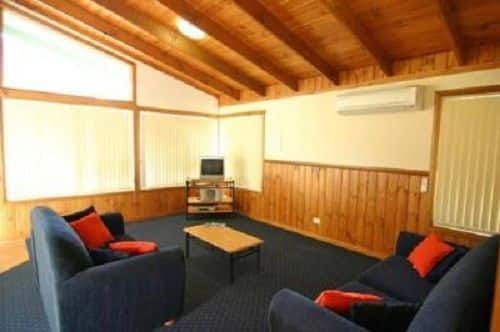 Lounge room in chalet with TV, VCR, Video & Stereo