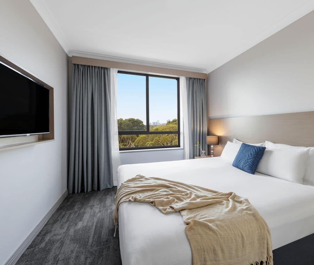 Oaks Sydney North Ryde Suites Qantas Holidays