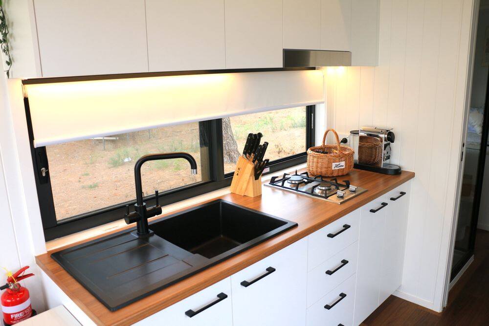 Peony Kitchenette