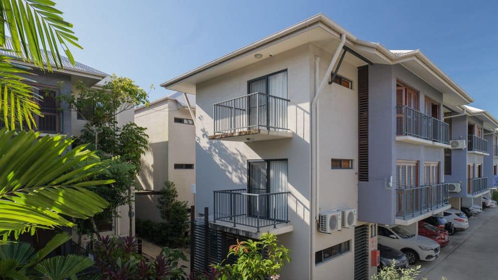Southern Cross Atrium Apartments - Exterior