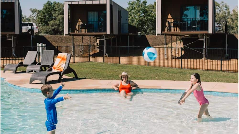 Swimming pool