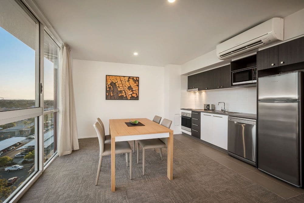 Quest Mackay on Gordon - One Bedroom Dining to Kitchen