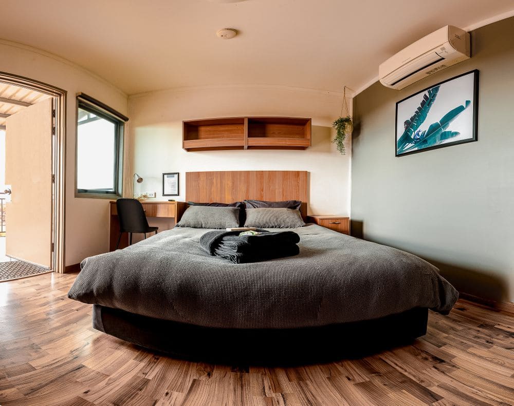 Oasis Queen Room