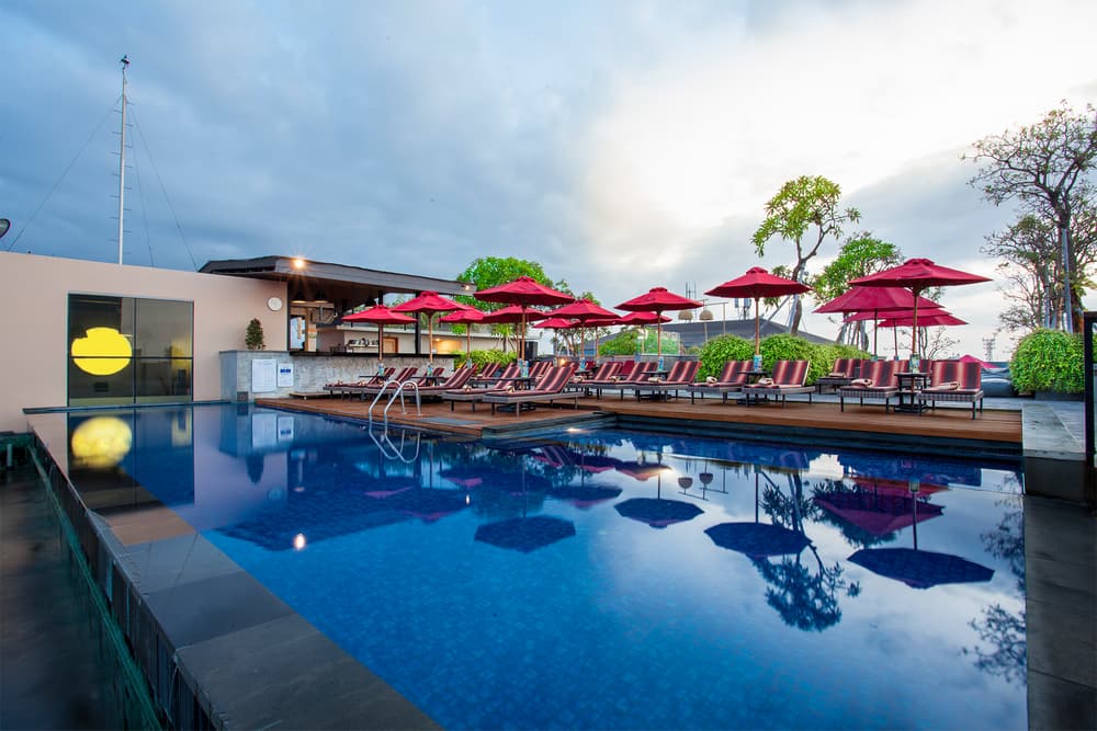 Sevn Legian - Rooftop Pool