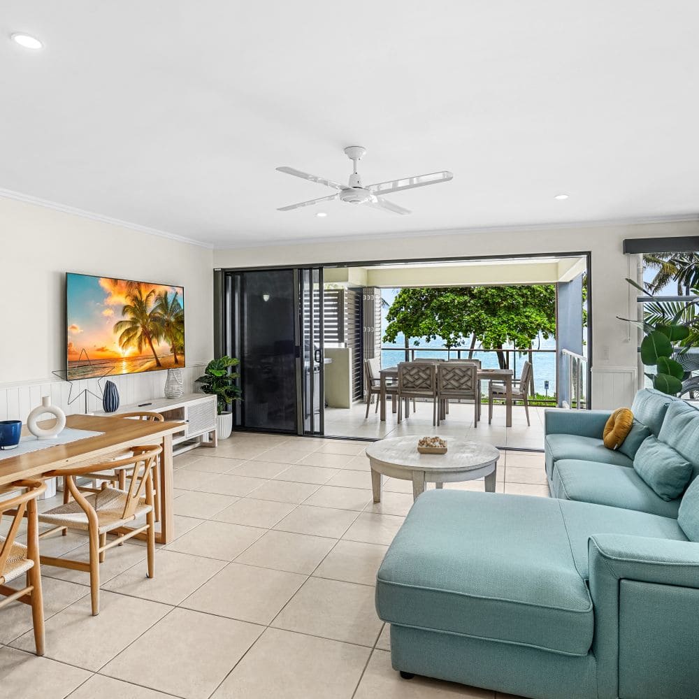 Two Bedroom Deluxe Beachfront Apartment