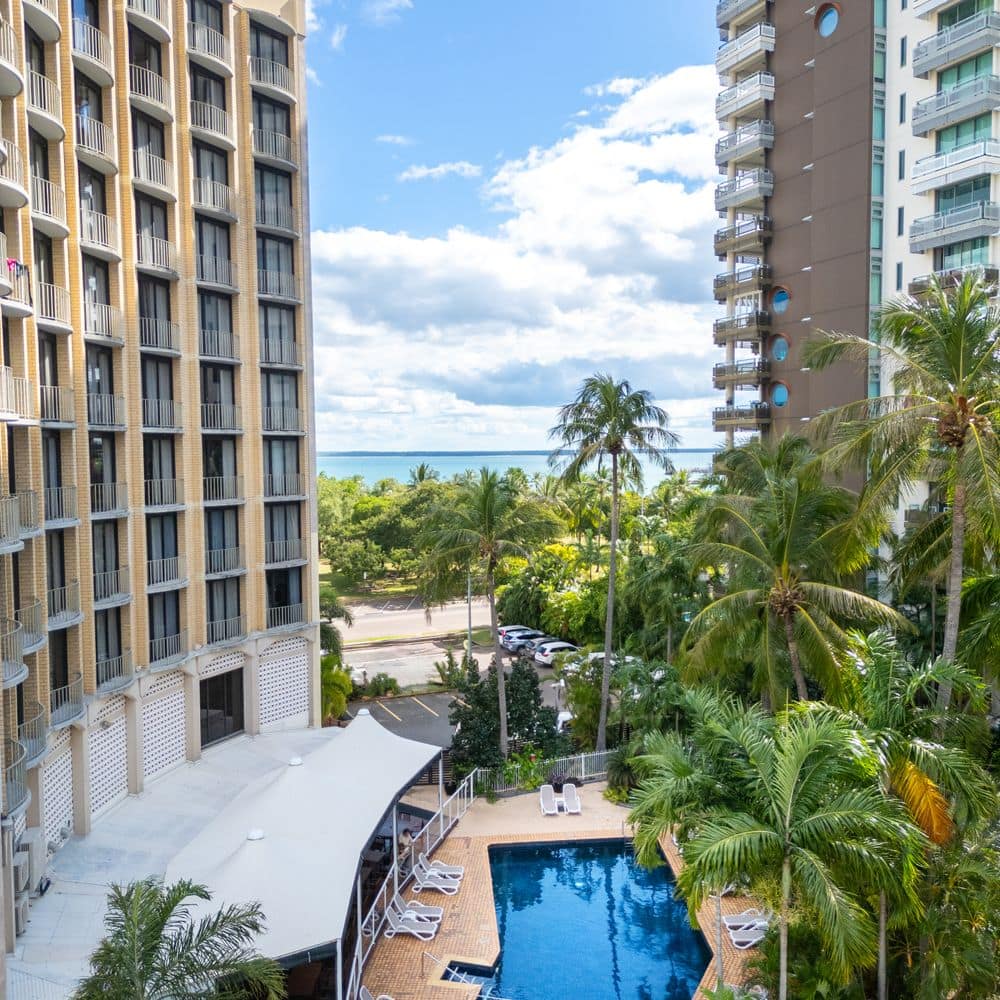 Hilton Garden Inn Darwin - Swimming Pool