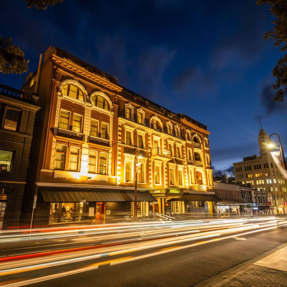 Hadley's Orient Hotel 