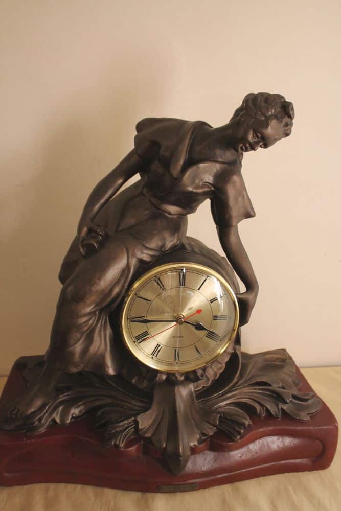 Foyer clock