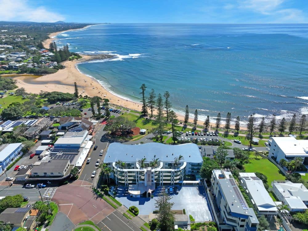 The Norfolks On Moffat Beach - Exterior