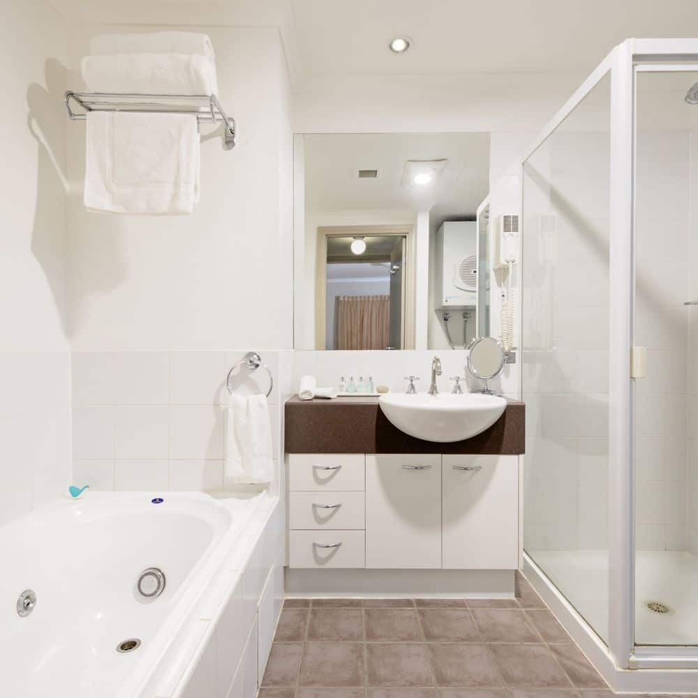 Separate Bathtub & Shower 