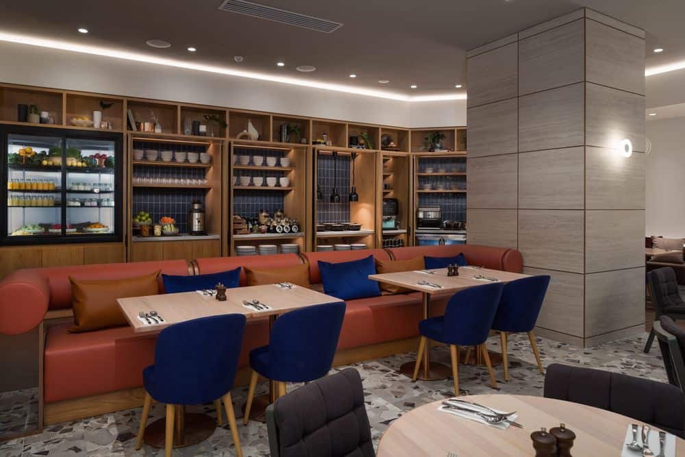  Nautica Pool Bar & Kitchen 