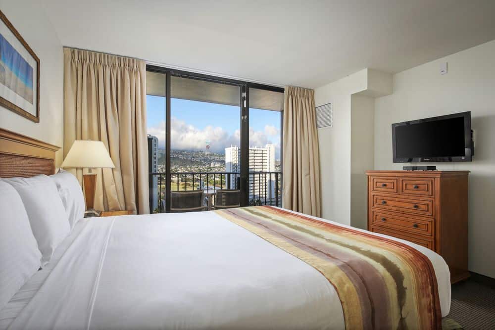 Aston Waikiki Sunset - Bedroom