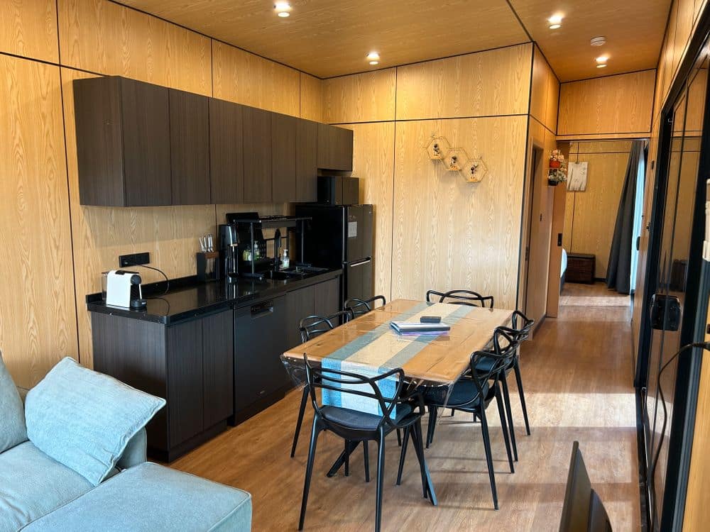 Dandelion Dining & Kitchenette