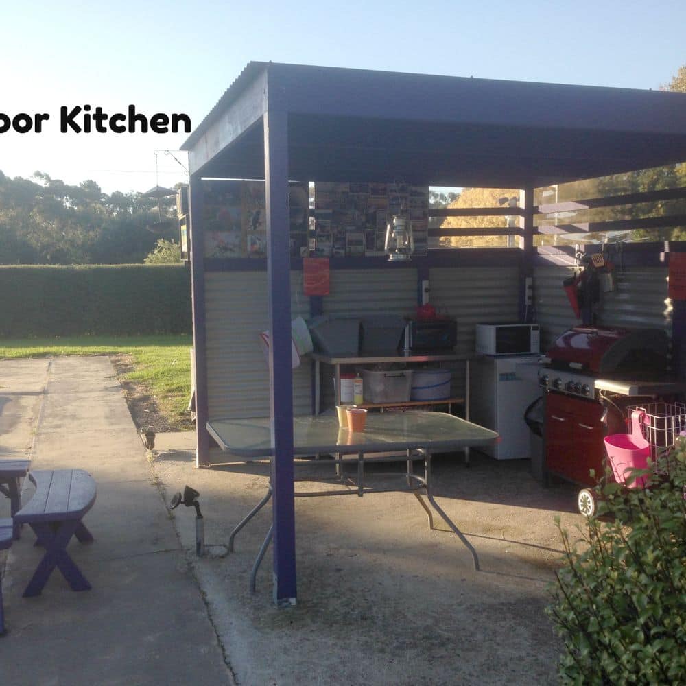 Free outdoor guest kitchen