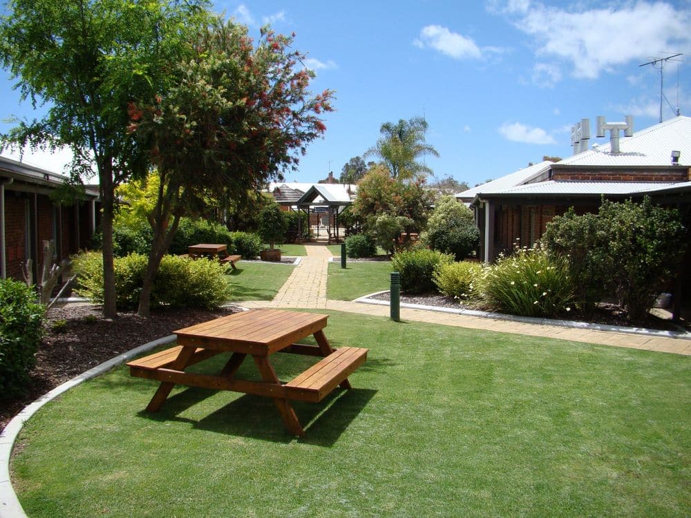 Garden/Lawn Area