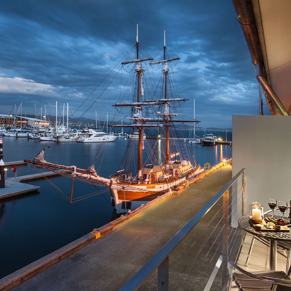 Somerset on the Pier Hobart - Premier Apartment Balcony