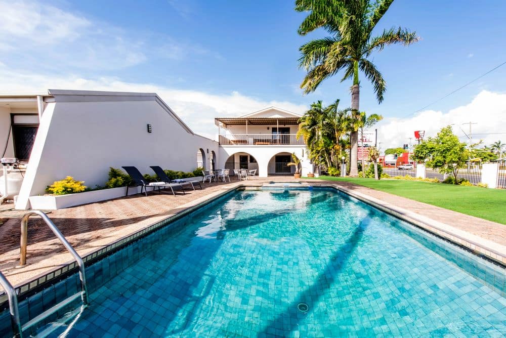 Casa Nostra Motel Mackay Pool Area