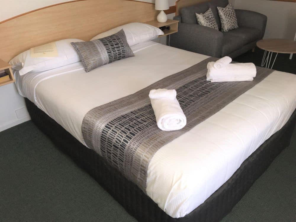 Deluxe Bed