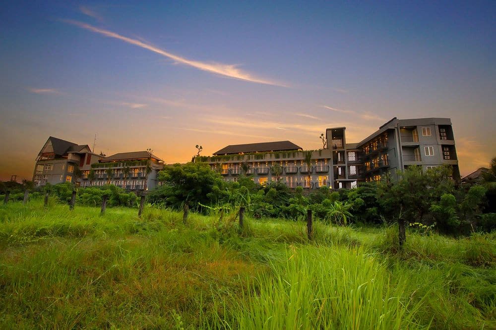 FRii Bali Echo Beach - Building