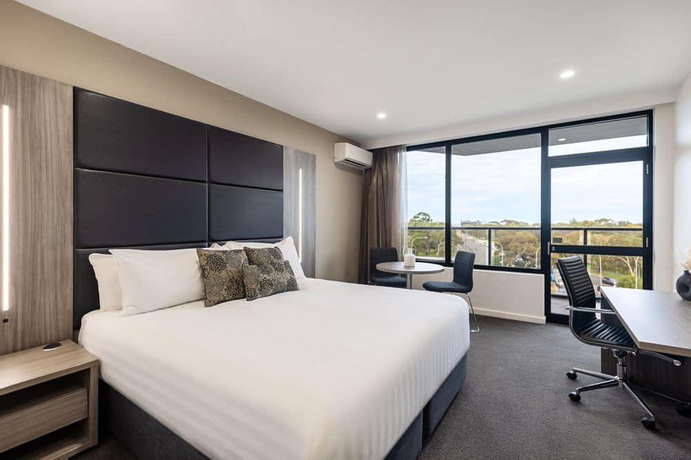Superior Park View room