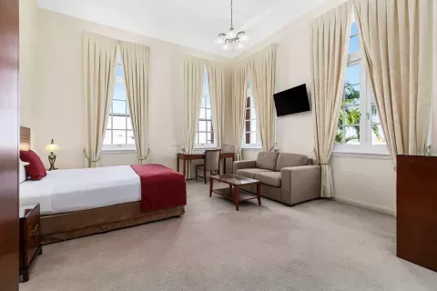 Quality Hotel Regent Rockhampton - Queen Room