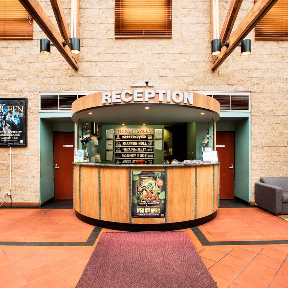 Lobby & Reception Desk