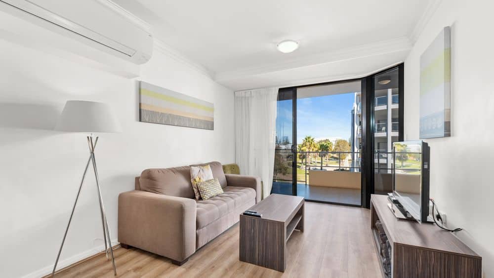 Dolphin Quay Apartments - Palladio View Apartment