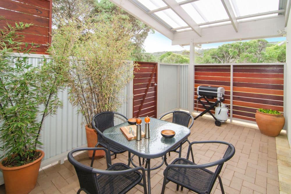 Studio 1 - Courtyard with BBQ