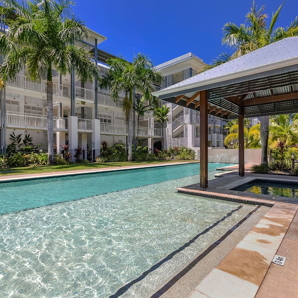 Heated Hot Tub