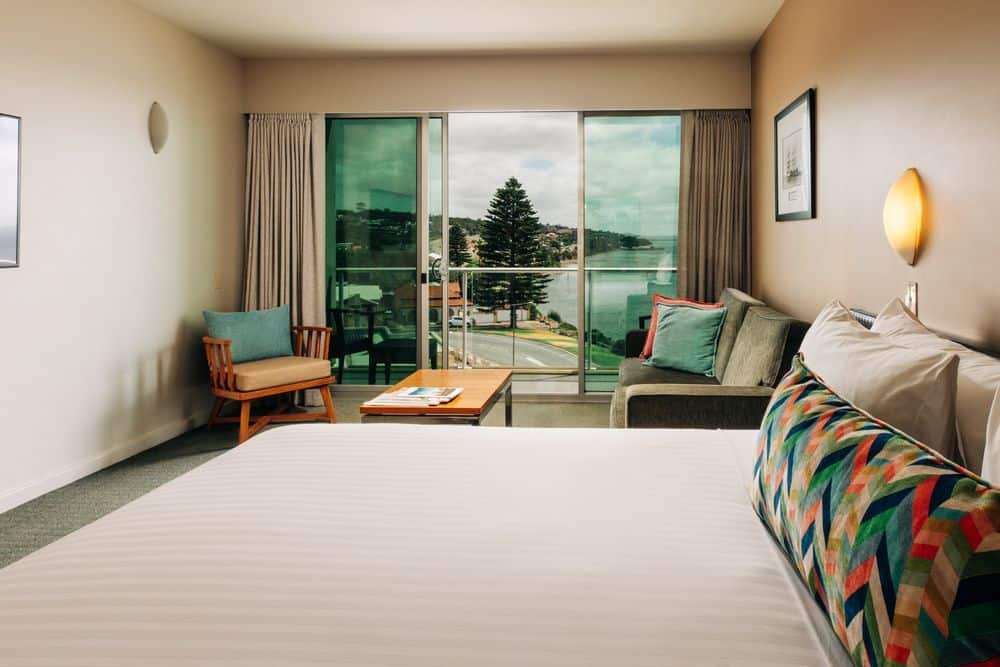 Port Lincoln Hotel - Ocean View Balcony Room