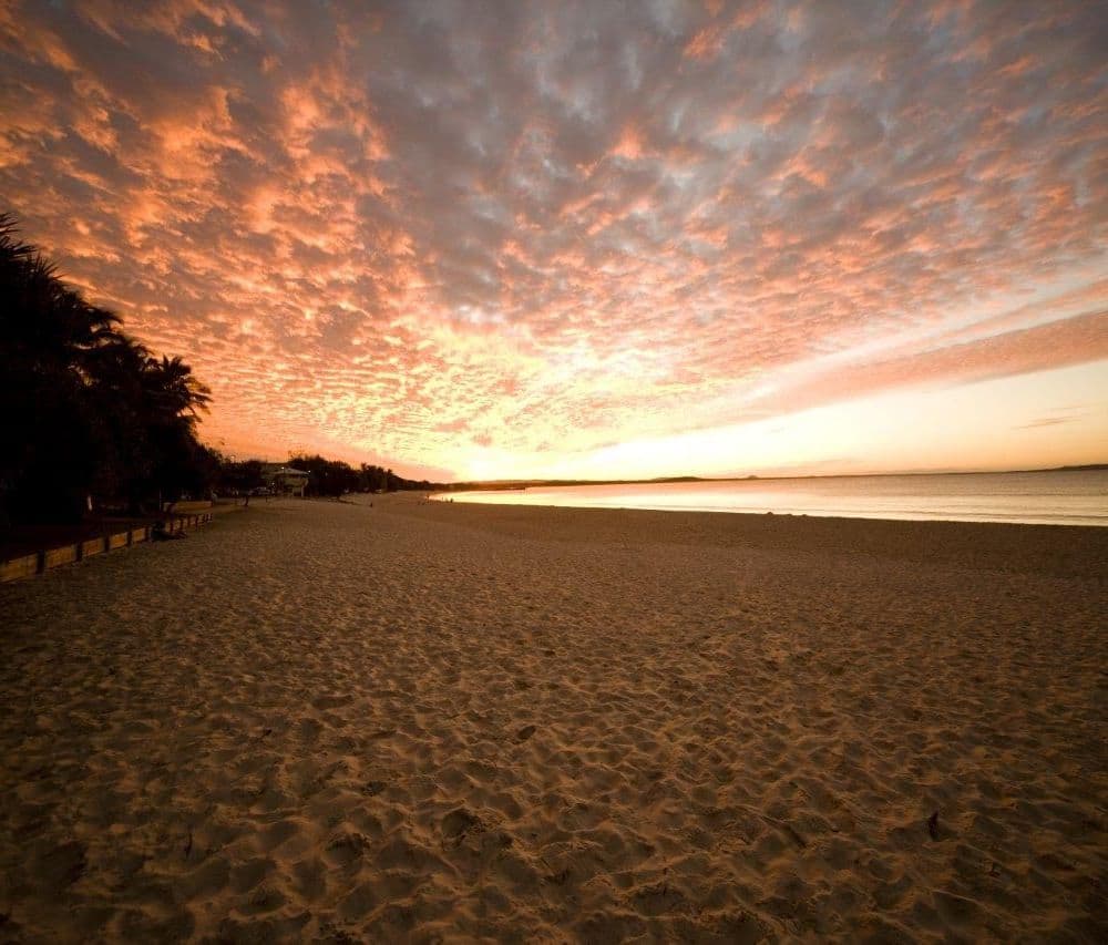 Noosa Main beach sunrise