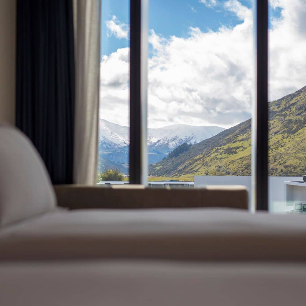 Holiday Inn Queenstown Remarkables Park, an IHG Hotel - Mountain View King/Twin